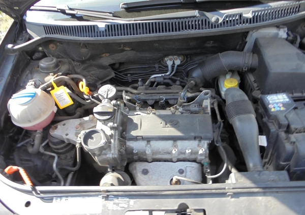 Volkswagen Polo cena 14800 przebieg: 189800, rok produkcji 2009 z Sieraków małe 596